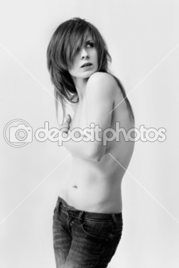 genç kız üstsüz giyim jeans