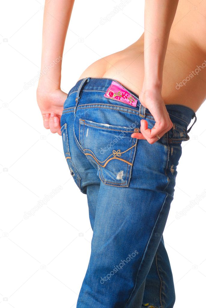 Как девушка снимает штаны